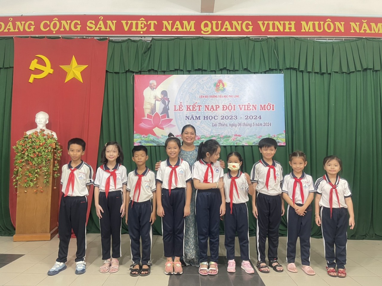 KẾT NẠP ĐỘI